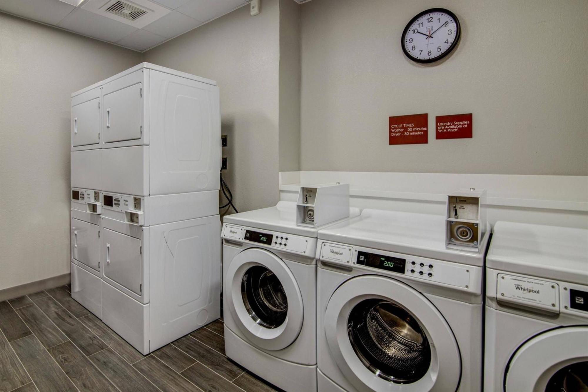 Towneplace Suites By Marriott Houston Hobby Airport Exteriör bild