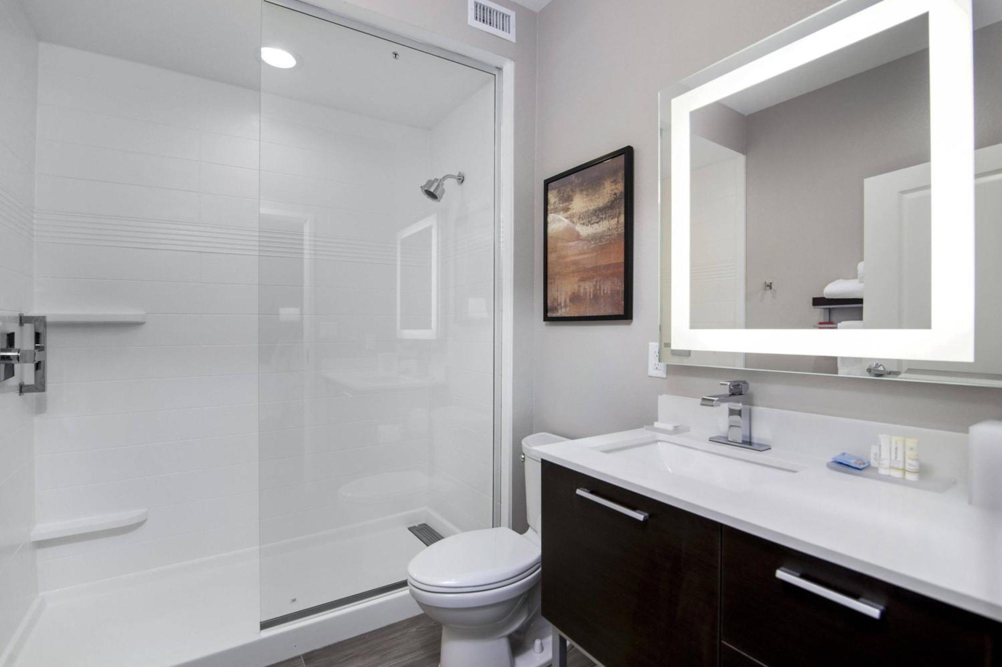 Towneplace Suites By Marriott Houston Hobby Airport Exteriör bild