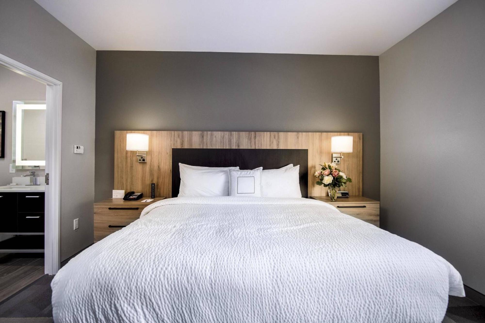 Towneplace Suites By Marriott Houston Hobby Airport Exteriör bild